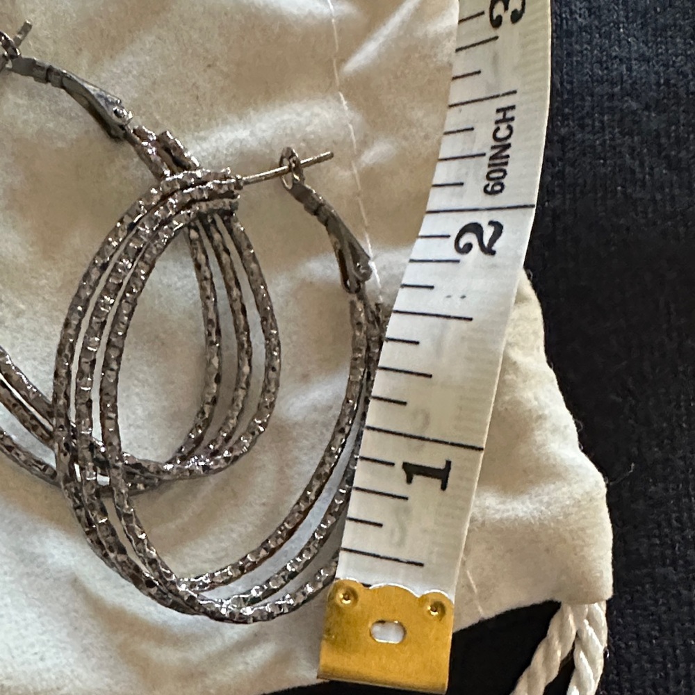 Elegant Silver/Black Hoop Earrings - Picture 2 of 2